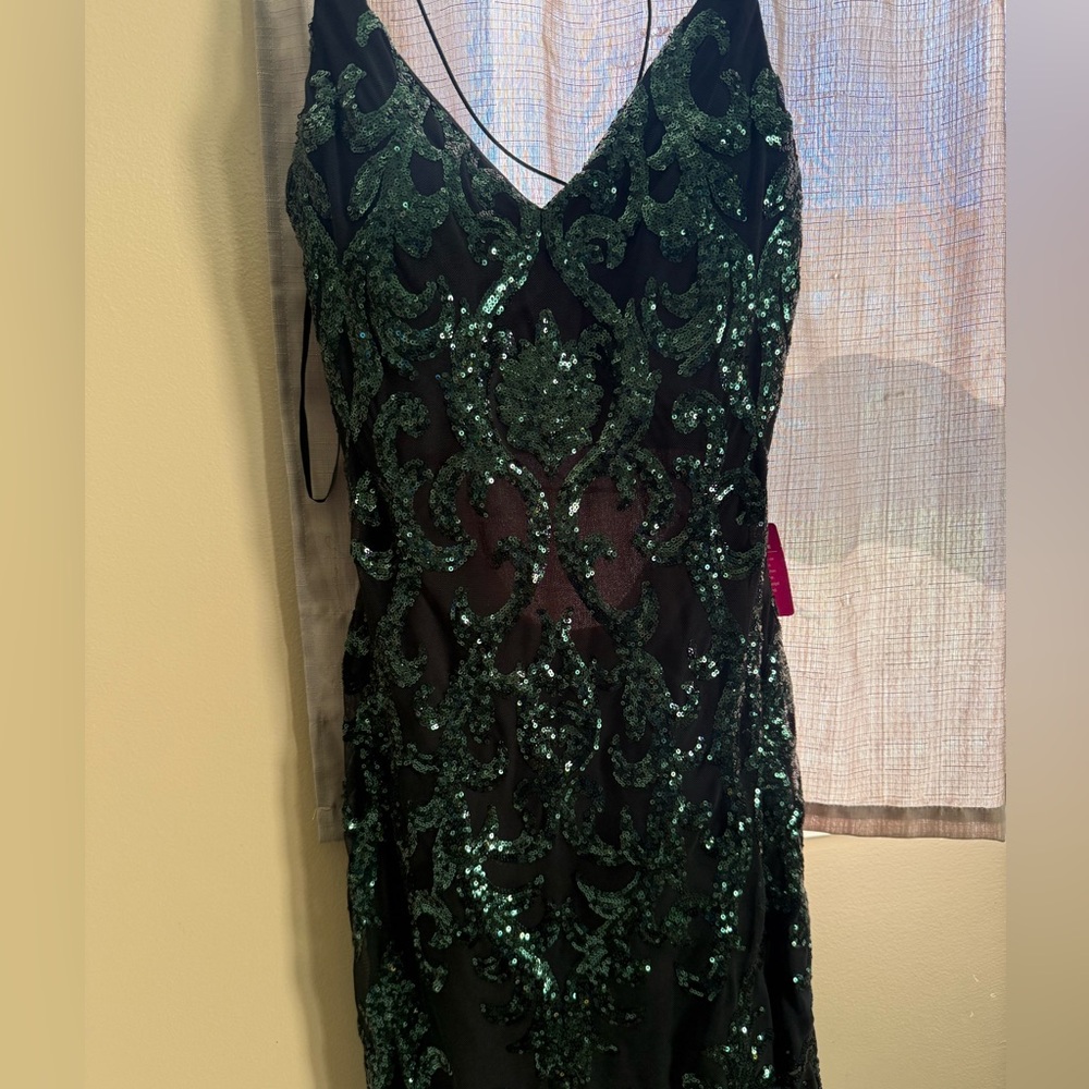 Elegant Green Sequin Dress